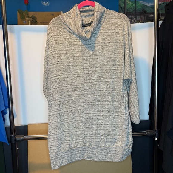 Lane Bryant Sweaters - Lane Bryant size 22/24 Long Sleeve Cowl Neck Shimmer Metallic Gray Tunic Sweater